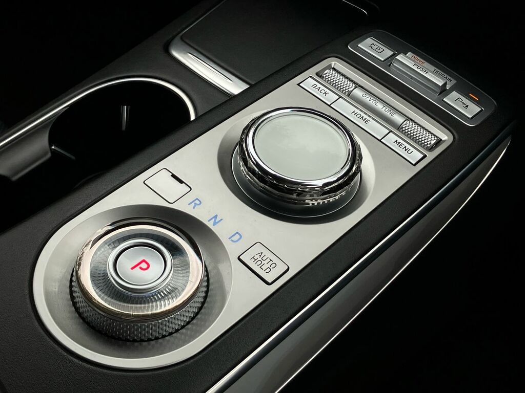 Genesis 77.4Kwh, Dual Motor Sport Suv Silver #55