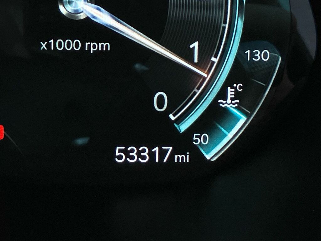 Genesis 2.5T Luxury Awd 7 Seat 2022 White #34