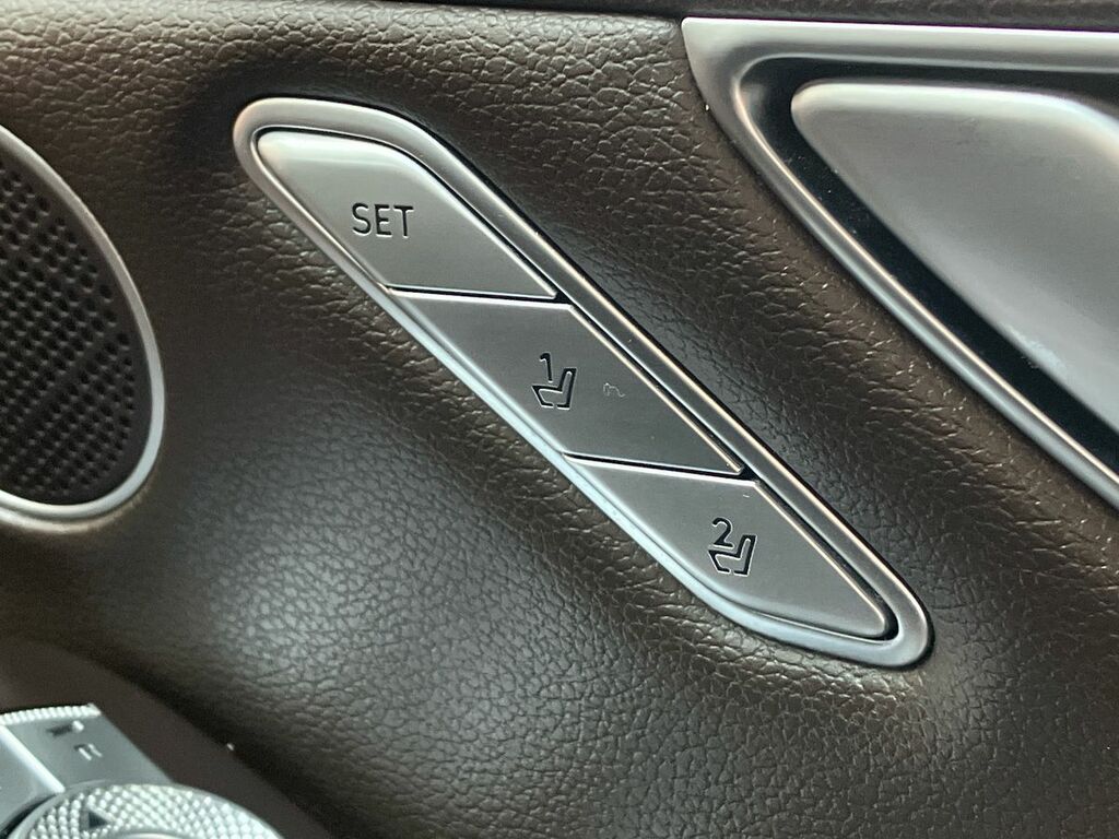 Genesis 2.5T Luxury Awd 7 Seat 2022 White #40