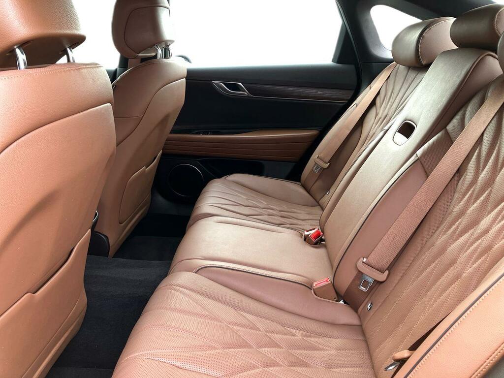 Genesis 2.5T Luxury Awd 7 Seat 2022 White #19