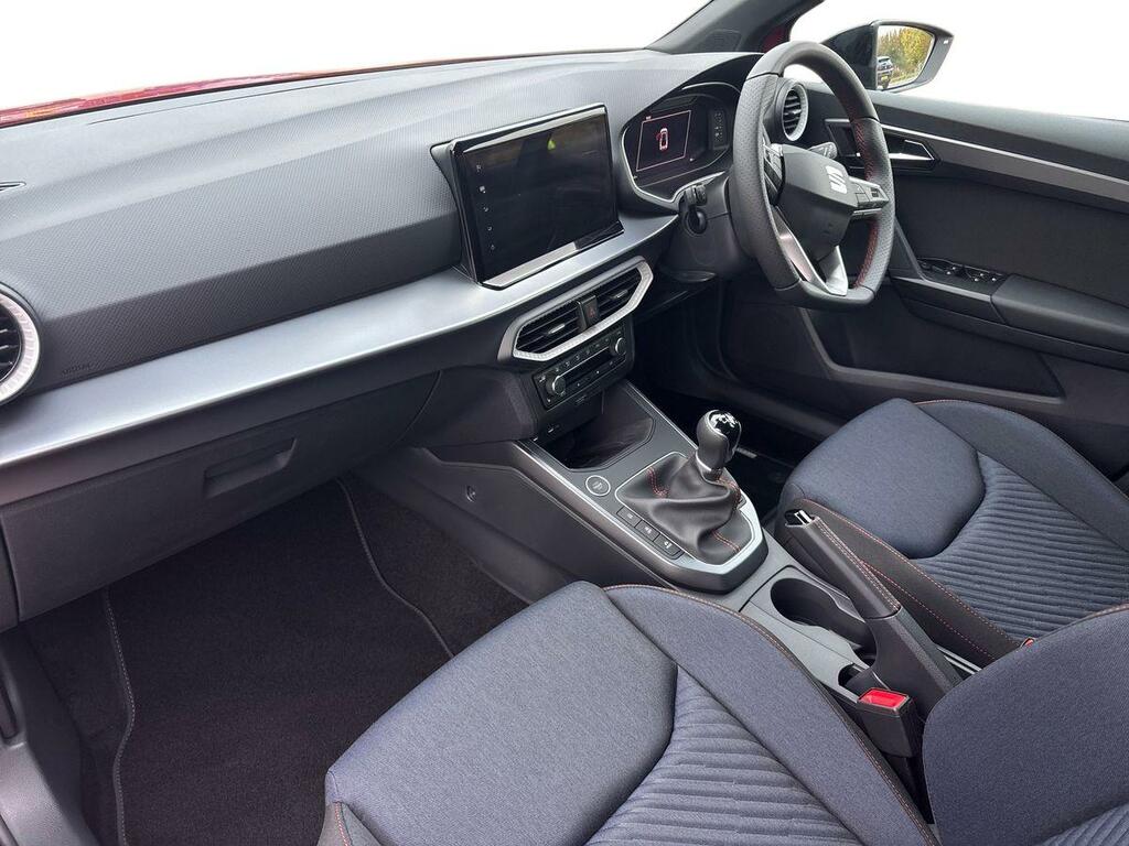 Seat Arona 1.0 Tsi 115 Fr Black Edition Red #6