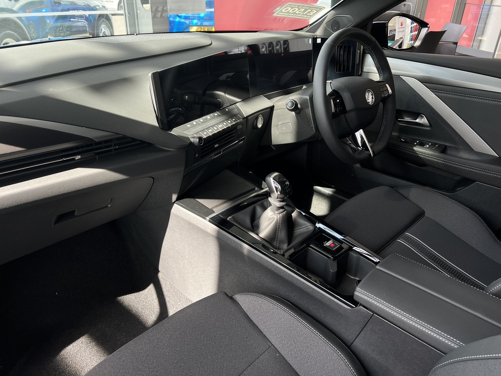 Vauxhall Astra 1.2 Turbo 130 Gs MT75BXO Silver #5