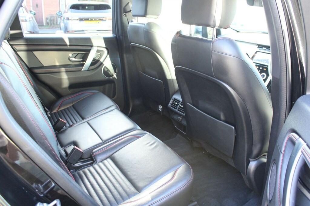 Land Rover Discovery Sport 2.0 D150 Mhev R-dynamic Se 4Wd Euro 6 Ss 5 MC70PZW Black #4