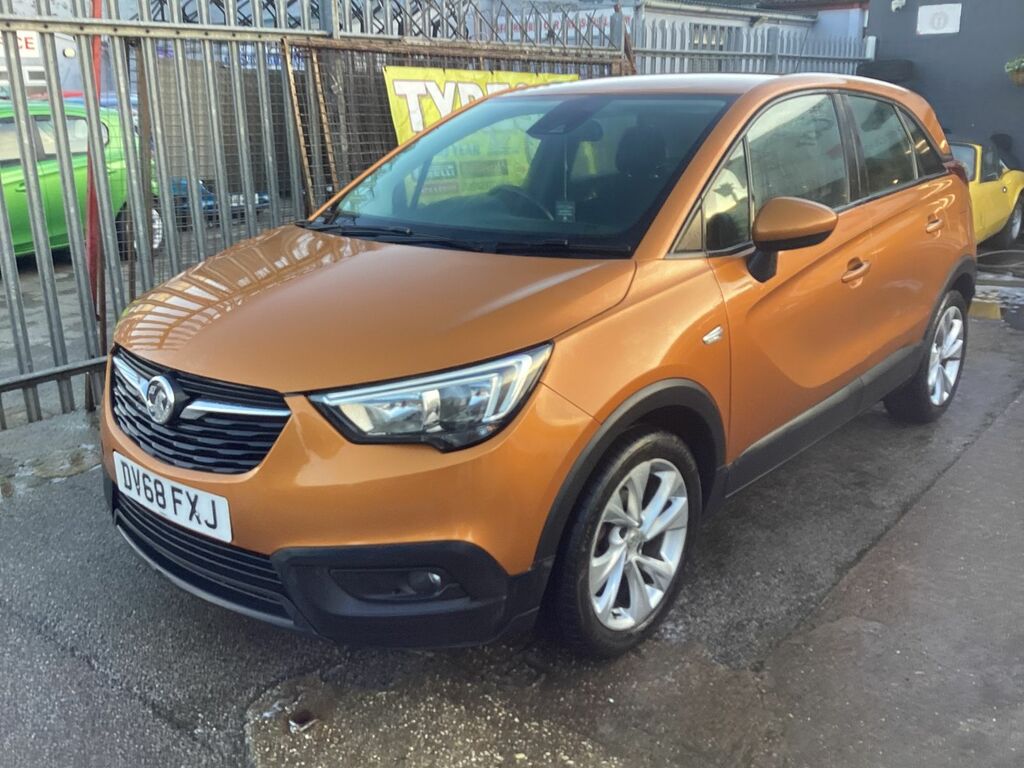 Vauxhall Crossland X 1.2L Se Suv Euro 6 82 Bhp DV68FXJ Orange #3