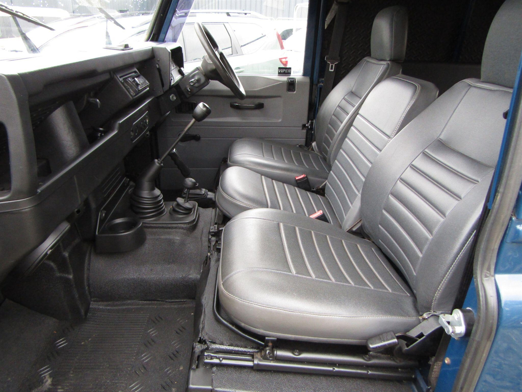 Land Rover Defender Hard-top Td5 Green #7