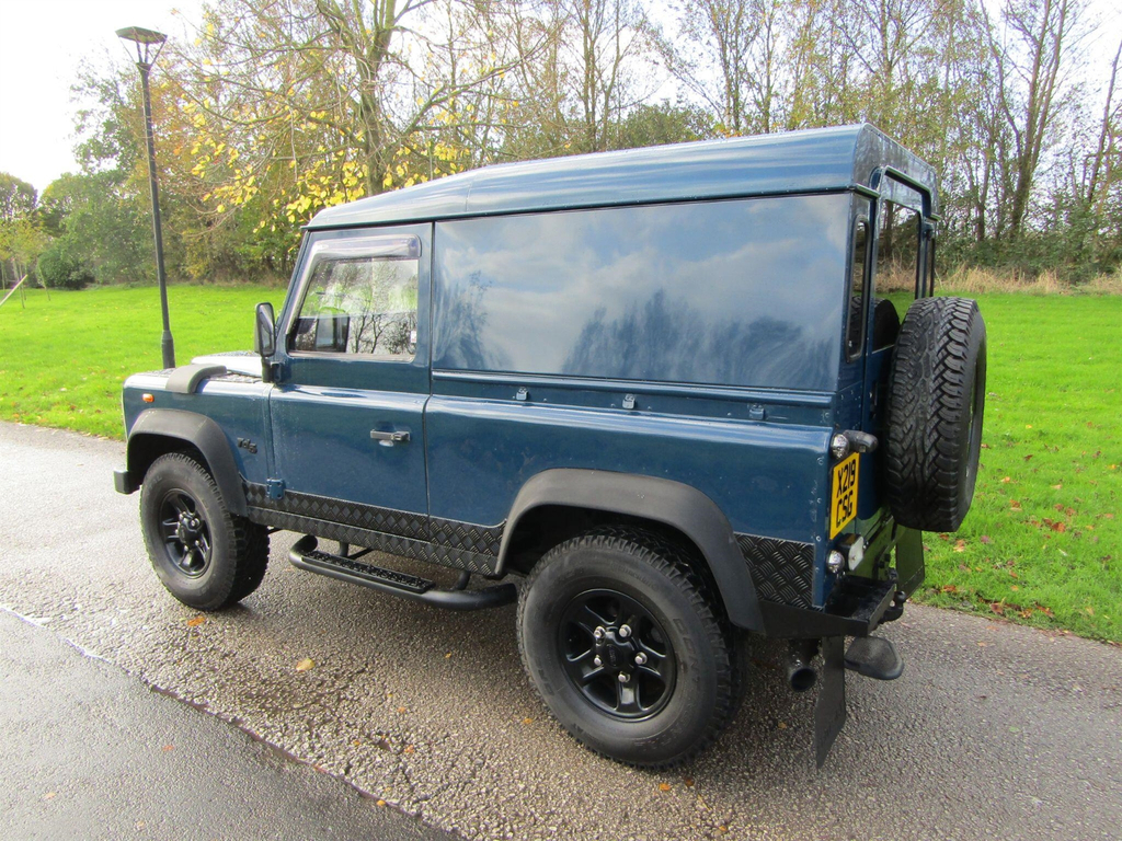 Land Rover Defender Hard-top Td5 Green #4