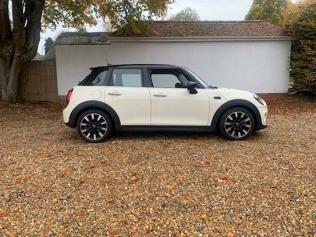 Mini Hatch 1.5 Cooper Exclusive II - 2020 70 MJ70OUL White #2