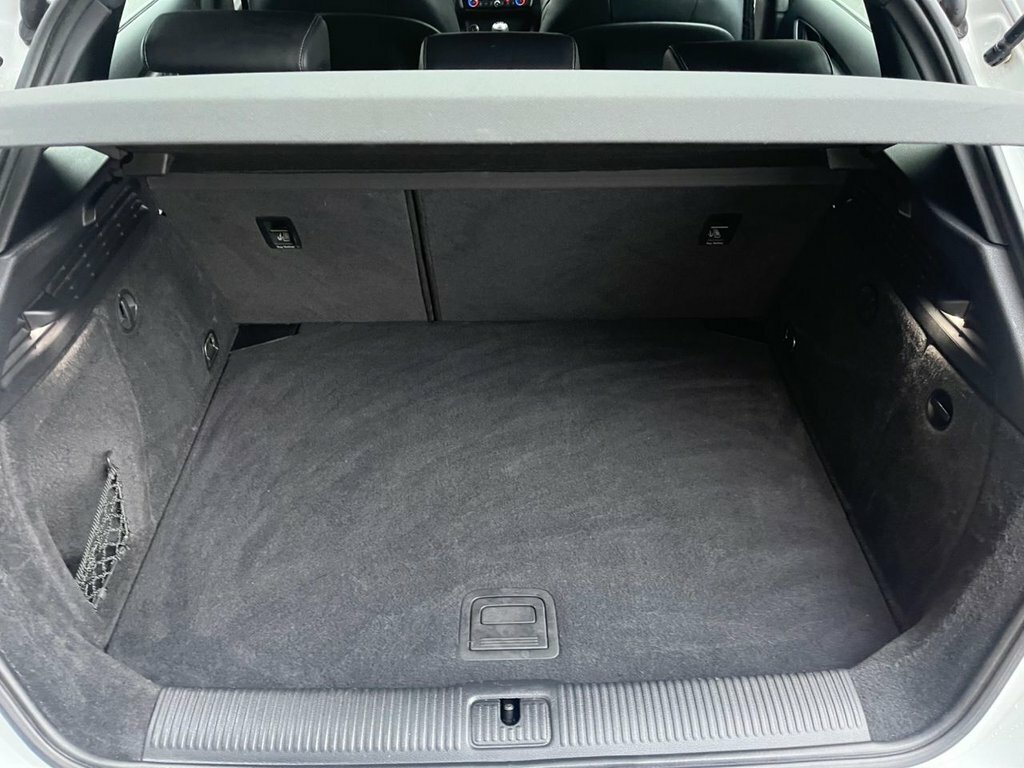 Audi A3 1L S Line SK19DXT White #4