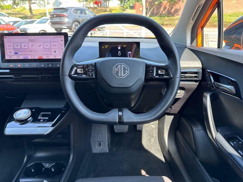 MG MG4 77Kwh Trophy Extended Range Orange