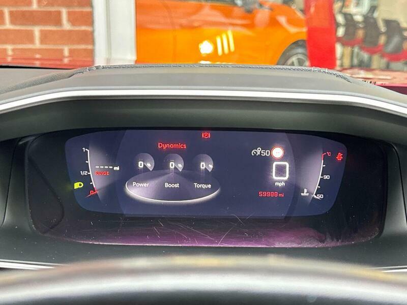 Peugeot 2008 1.2 Puretech Gt Line Euro 6 Ss FV70KTK Red #2