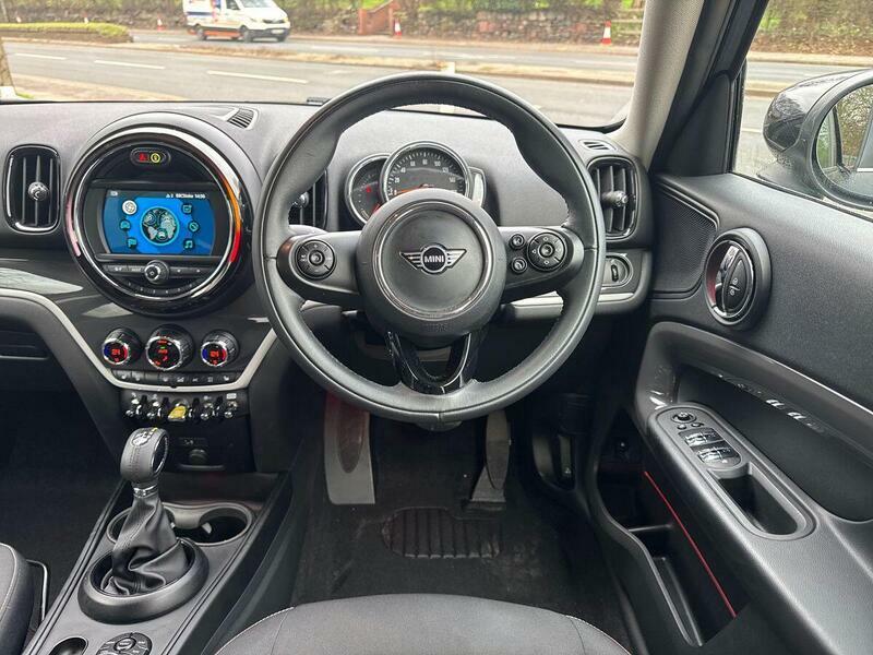 Mini Countryman 1.5 10Kwh Cooper Se Classic Suv Plug-in Black