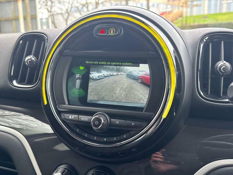 Mini Countryman 1.5 10Kwh Cooper Se Classic Suv Plug-in Black #4