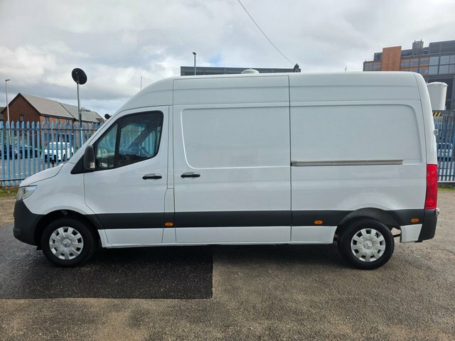 Mercedes-Benz Sprinter 2.1 314 Cdi Premium Mwb L2 H2 150 Bhp Euro 6 KP21MFO White #2