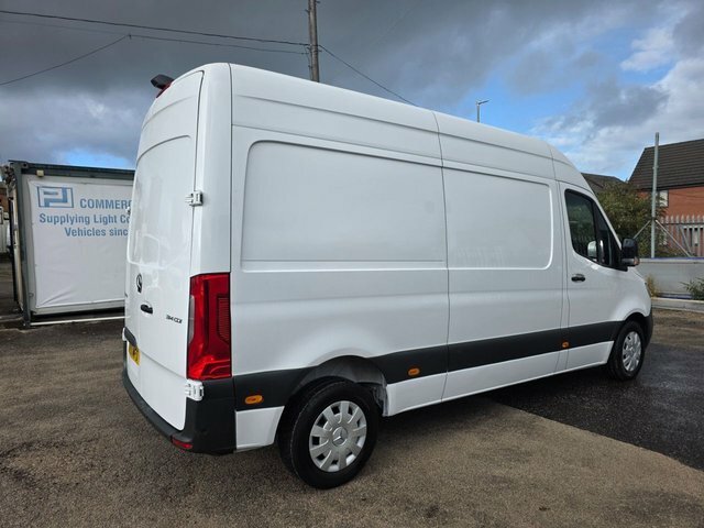 Mercedes-Benz Sprinter 2.1 314 Cdi Premium Mwb L2 H2 150 Bhp Euro 6 KP21MFO White #4
