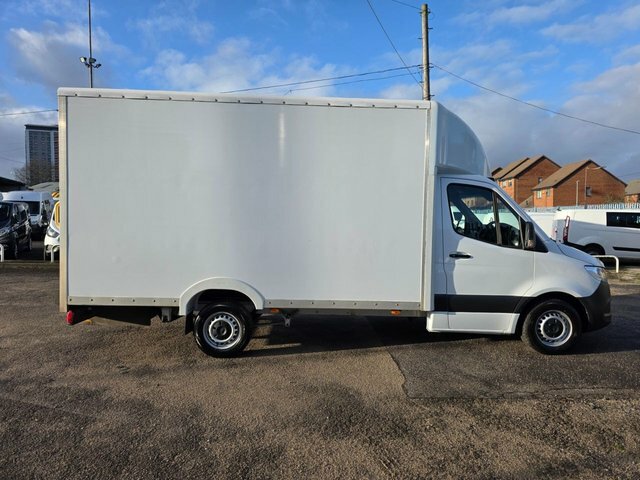 Mercedes-Benz Sprinter 2.1 314 Cdi Progressive Mwb Low Loader L2 143 Bhp PG21CXE White