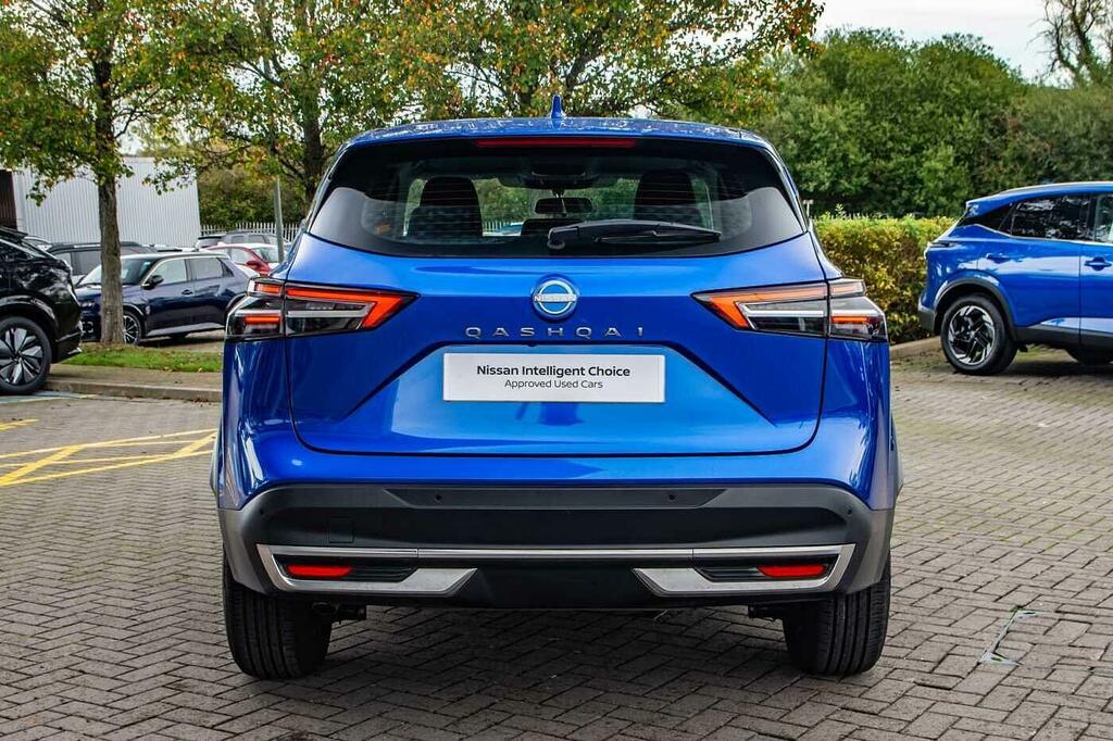 Nissan Qashqai 1.3 Dig-t Mh 158 Acenta Premium Xtronic Blue #4