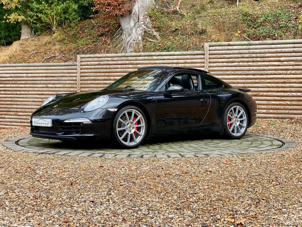Porsche 911 Coupe Black