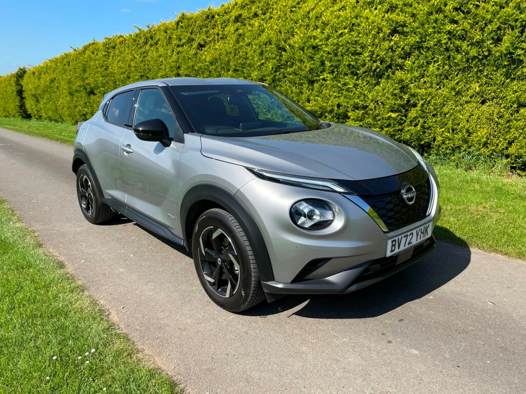 Nissan Juke 1.6 Hybrid N-connecta Silver
