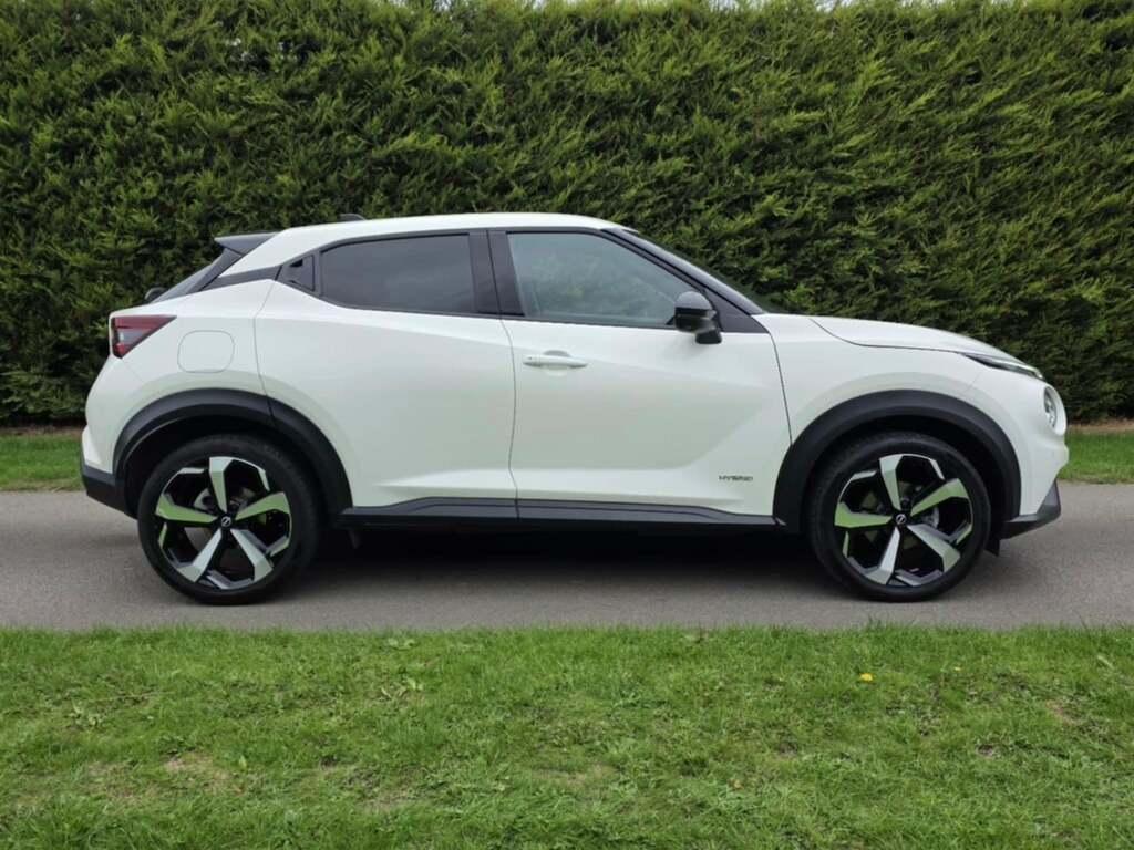 Nissan Juke 1.6 Hybrid Tekna BG73UXD #4