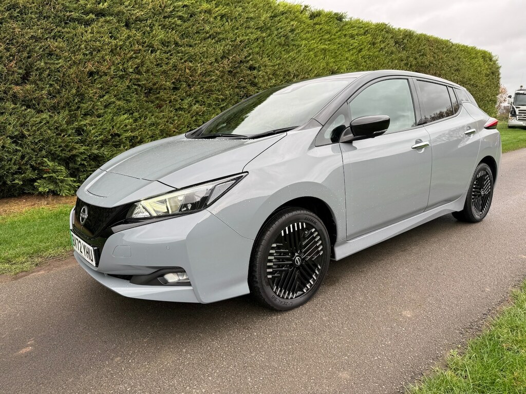Nissan Leaf 160Kw E N-connecta 59Kwh BV72YHU #3