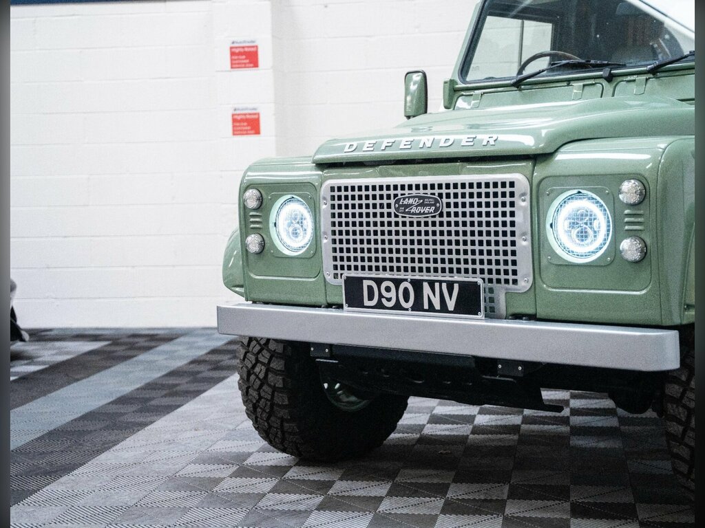 Land Rover Defender 90 Suv Grey #18