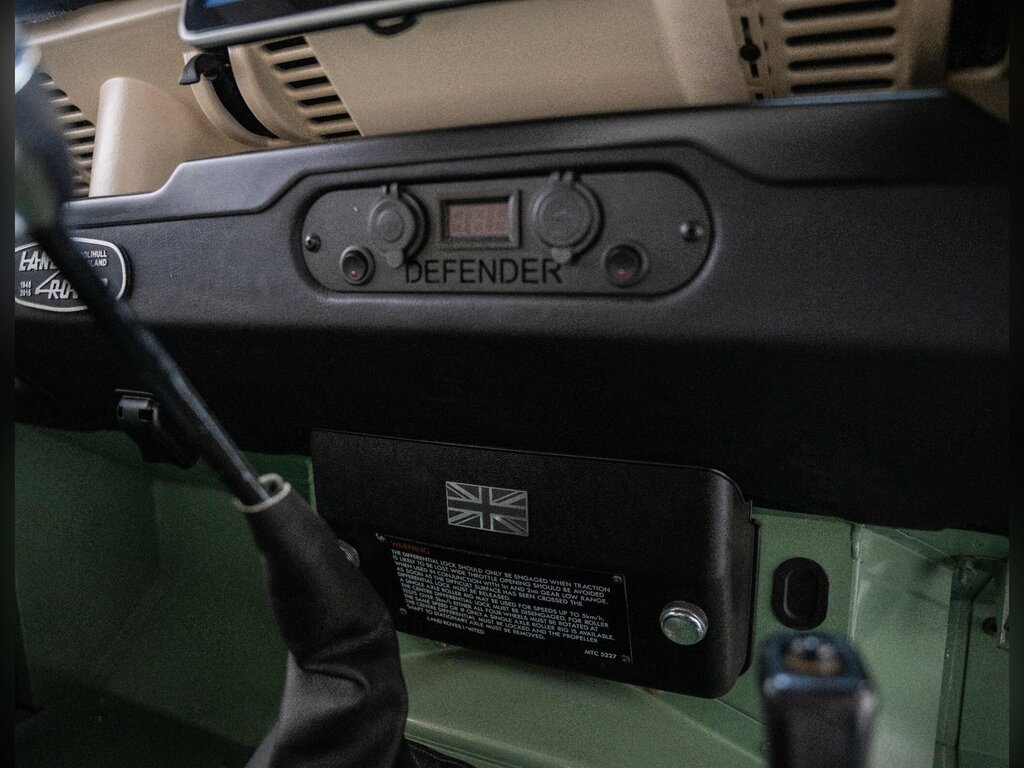 Land Rover Defender 90 Suv Grey #23