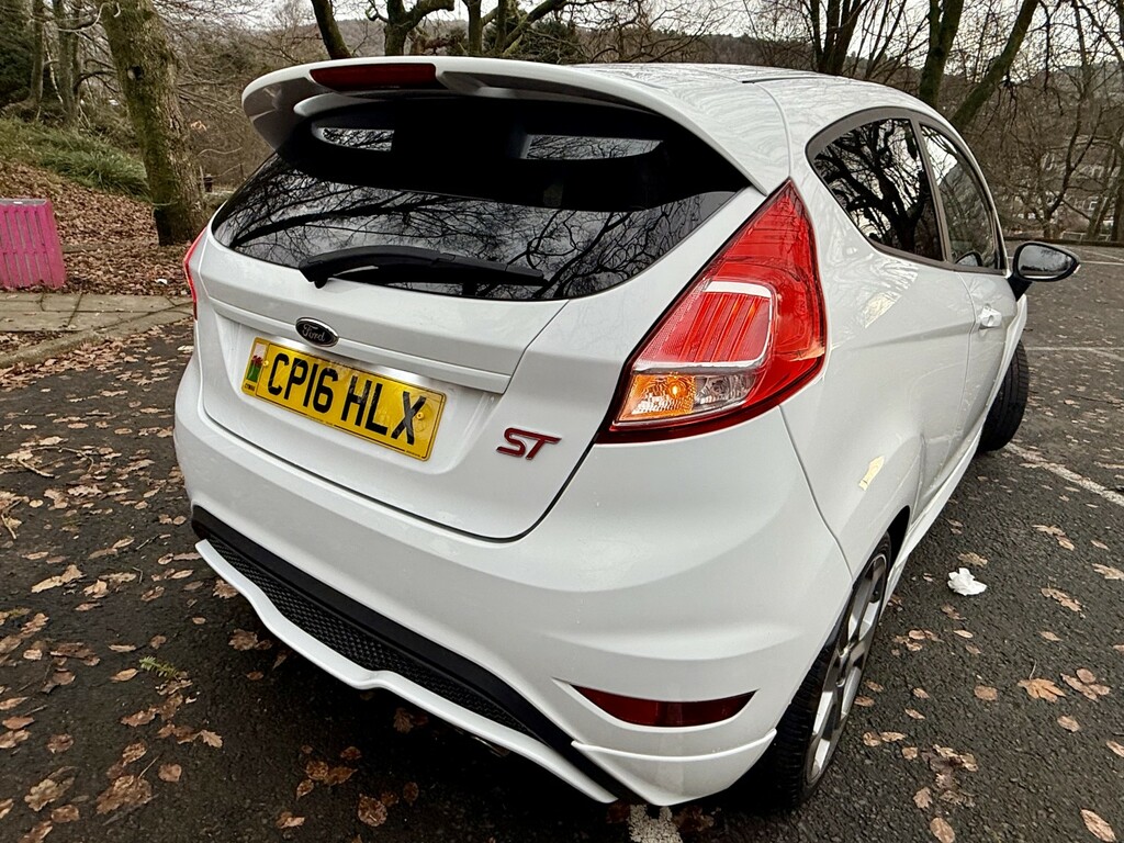 Ford Fiesta Hatchback 1.6 T St-2only 14Kffsh-nav-hrecaros-2 White #6