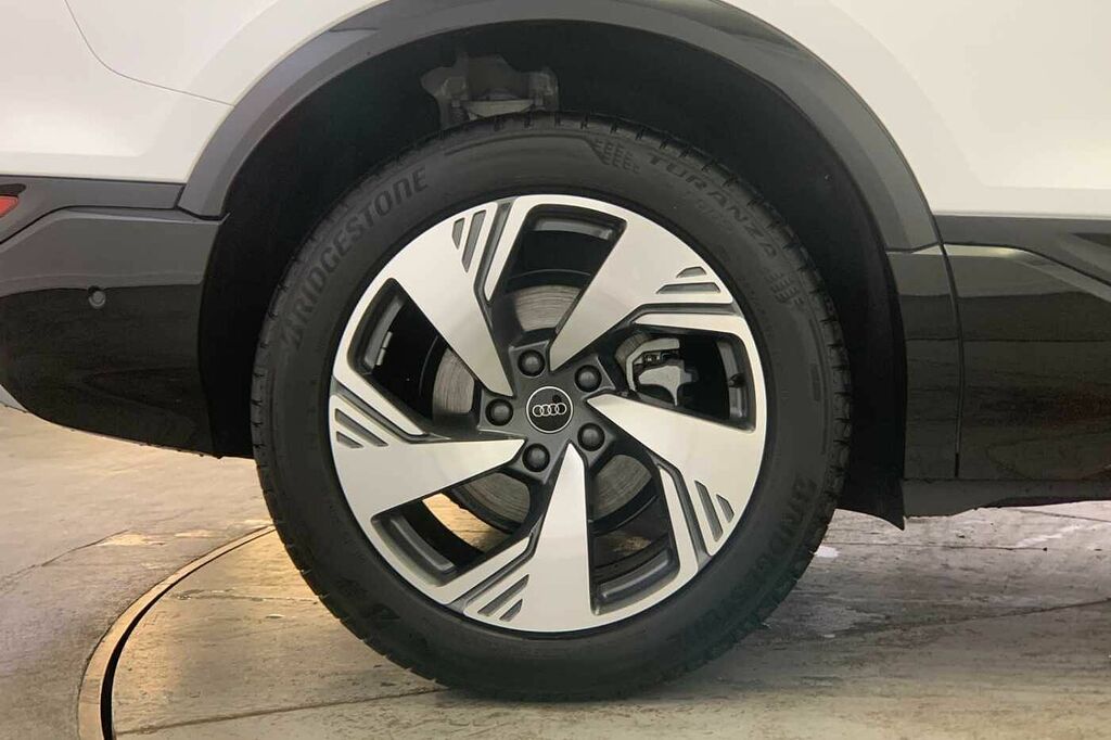 Audi Q6 E-Tron Q6 Suv S Line E-tron Performance 225,00 Kw - 2024 HG25ZBE White #5