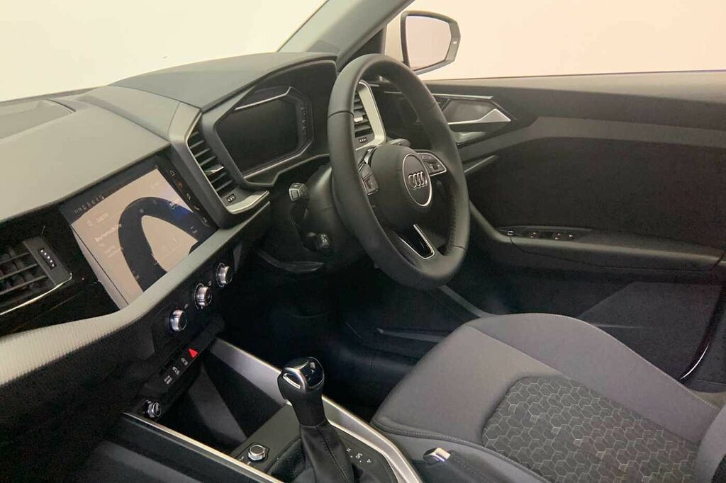 Audi A1 Sport 30 Tfsi 116 Ps S Tronic - 2024 White #2