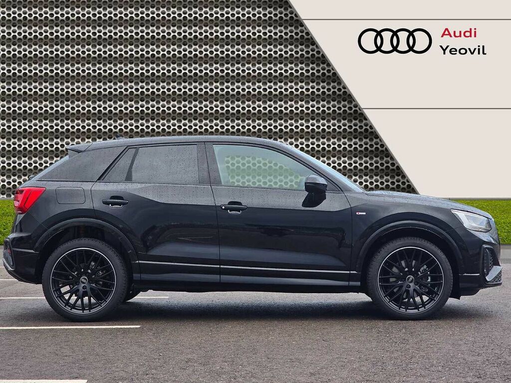 Audi Q2 Black Edition 35 Tfsi 150 Ps S Tronic - 2025 WG75CSV Black #4