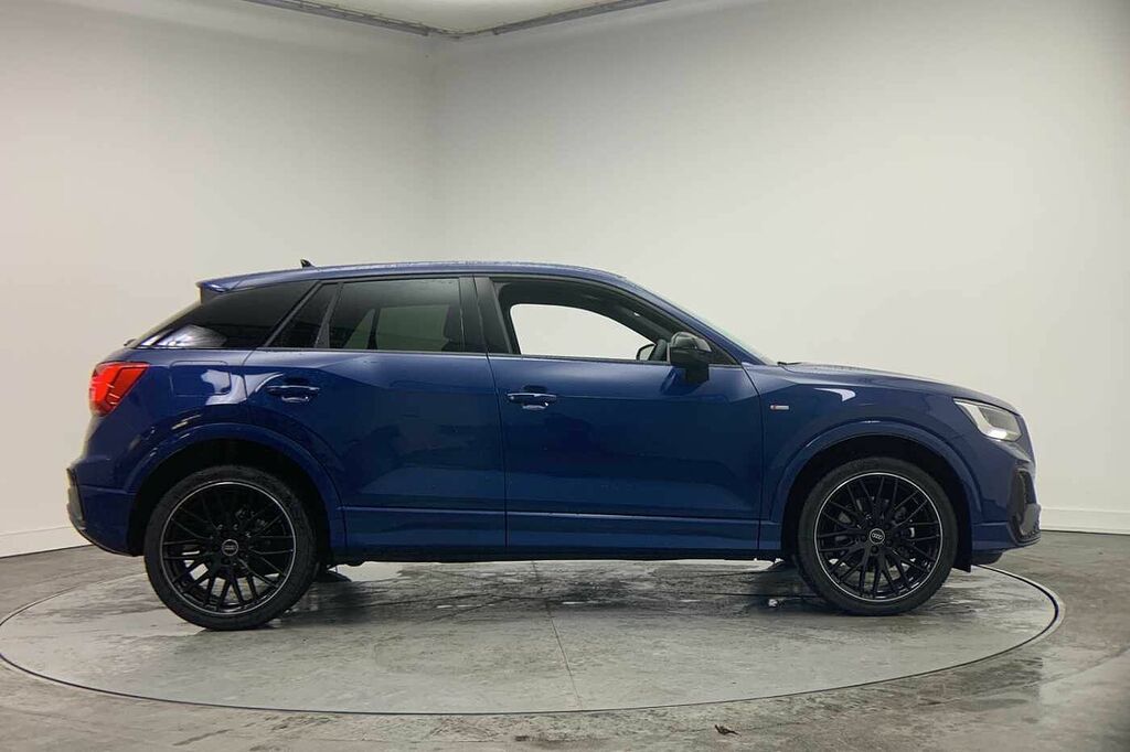 Audi Q2 Black Edition 35 Tfsi 150 Ps S Tronic - 2025 HG75VZT Blue #4