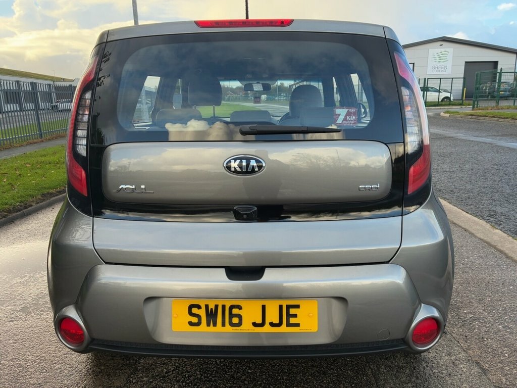 Kia Soul 1.6L Connect Silver #6