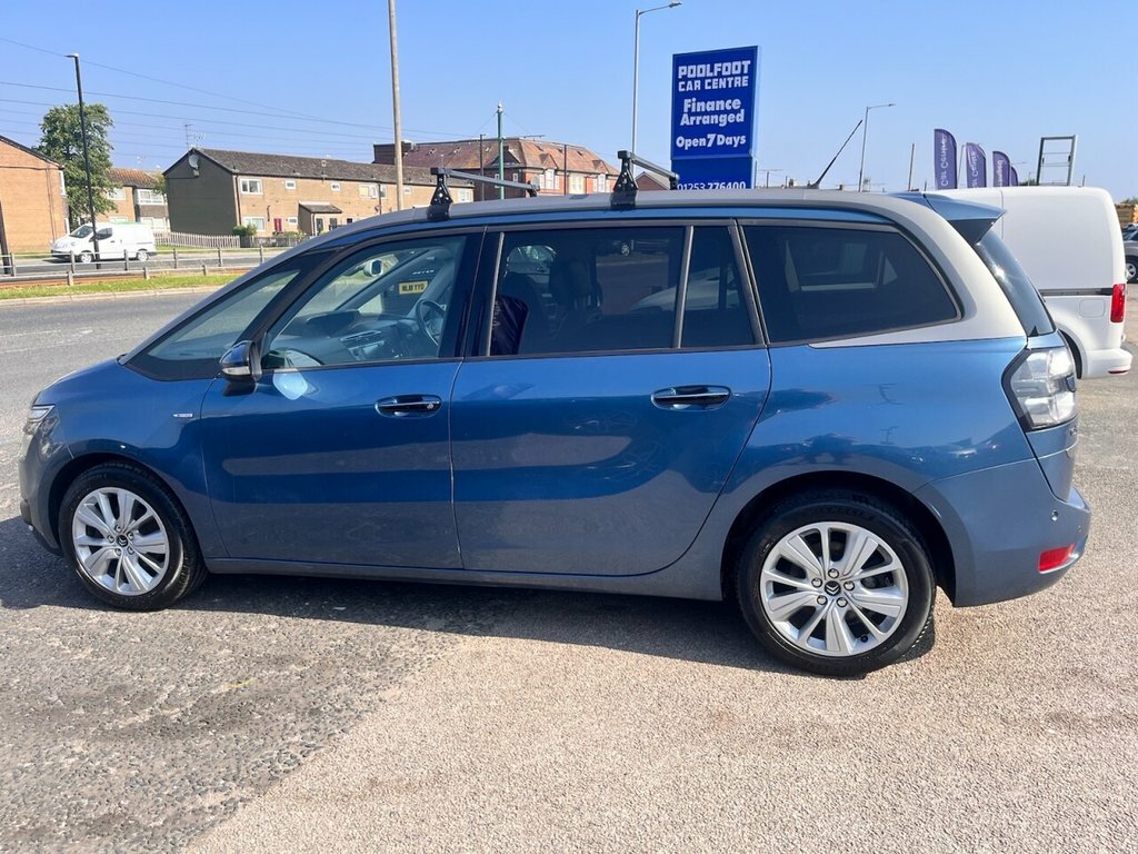 Citroen Grand C4 Picasso 1.6L Bluehdi Exclusive Plus LG65WZY Blue #5
