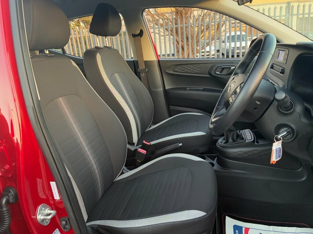 Hyundai I10 1L Se Connect Red #3