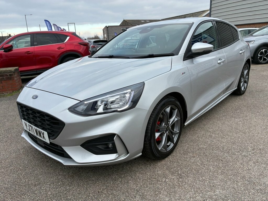 Ford Focus 1L St-line Silver