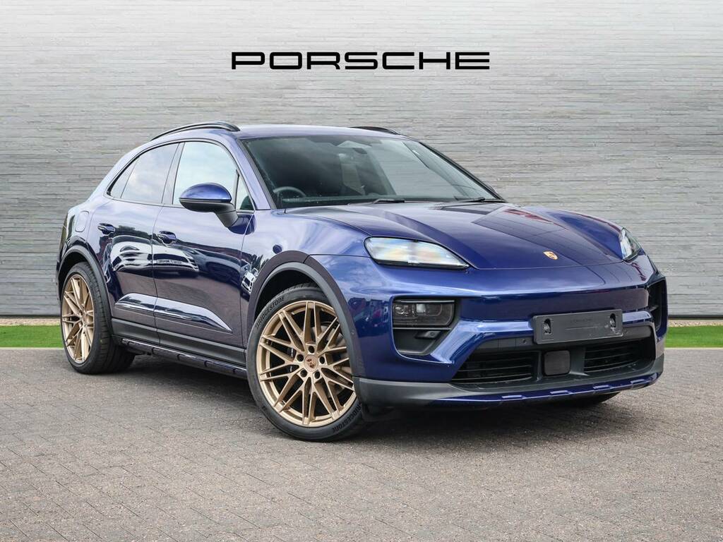 Porsche Macan 4 Electric Blue