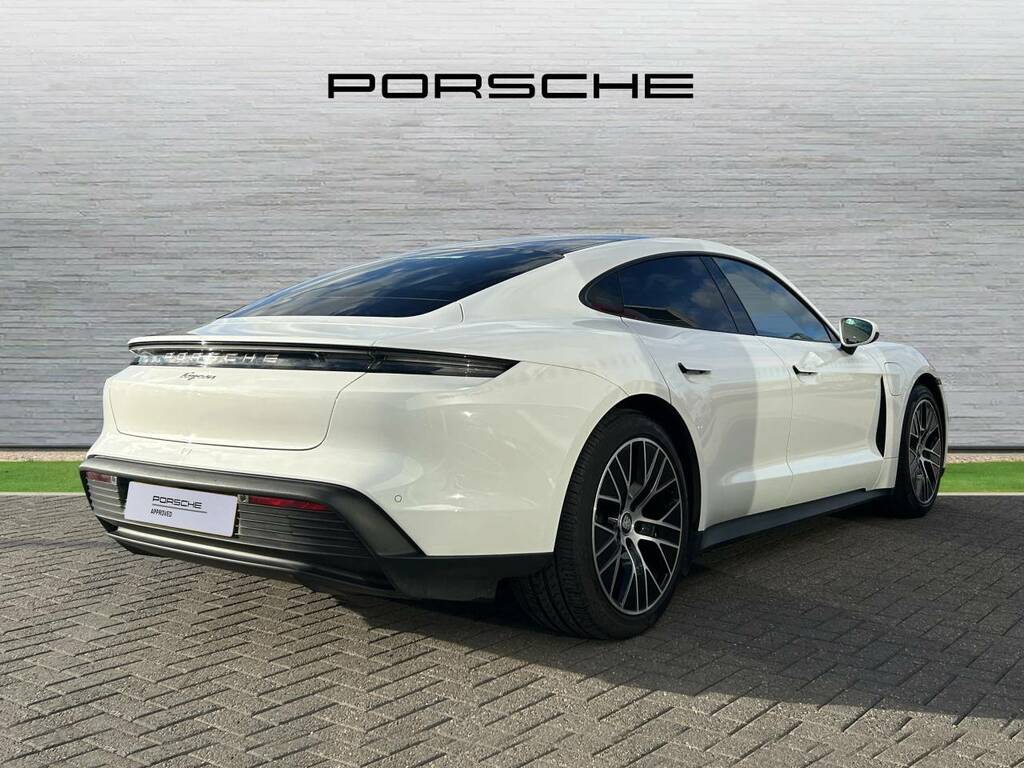 Porsche Taycan My24 White #3
