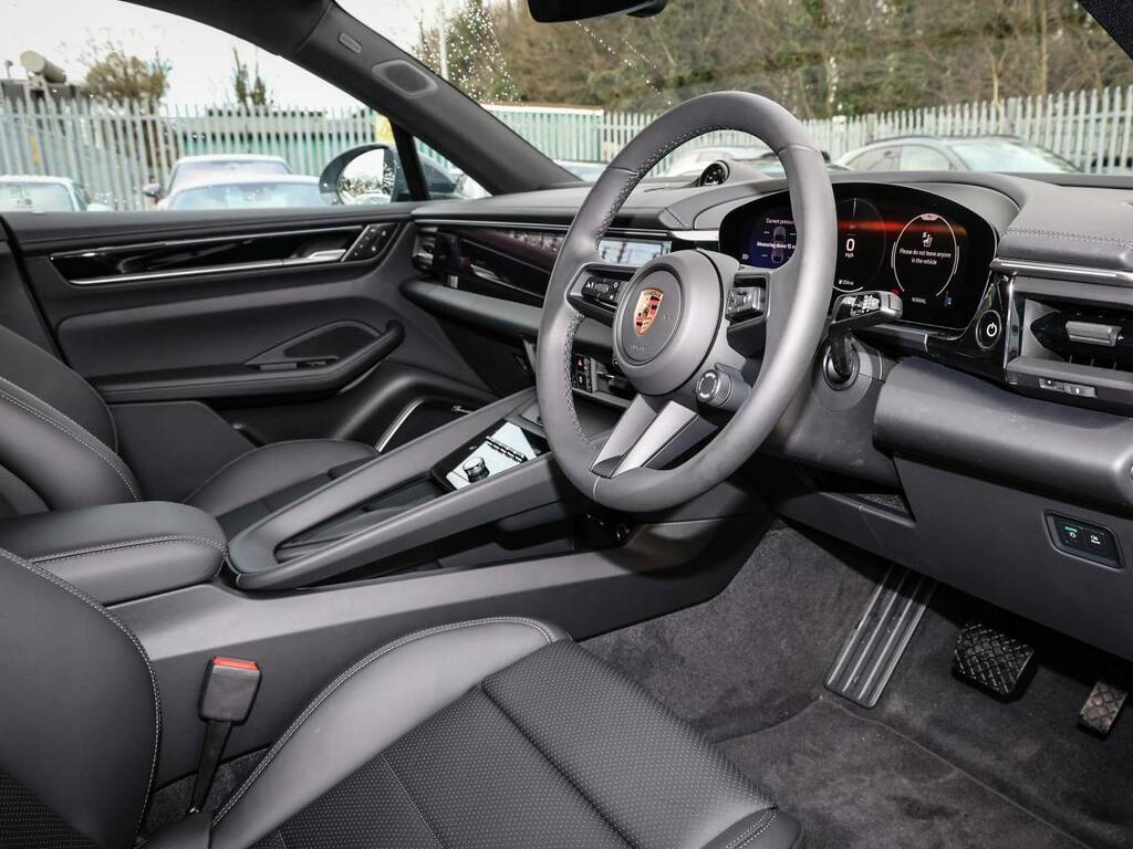 Porsche Macan Electric Grey #4