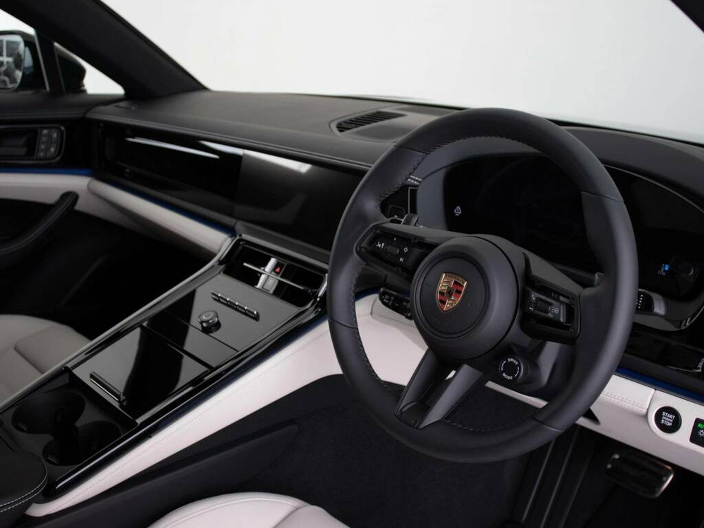 Porsche Panamera Panamera Black