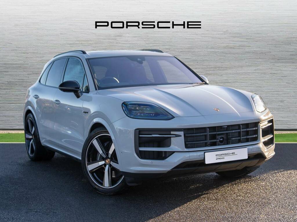 Porsche Cayenne E-hybrid Black Edition