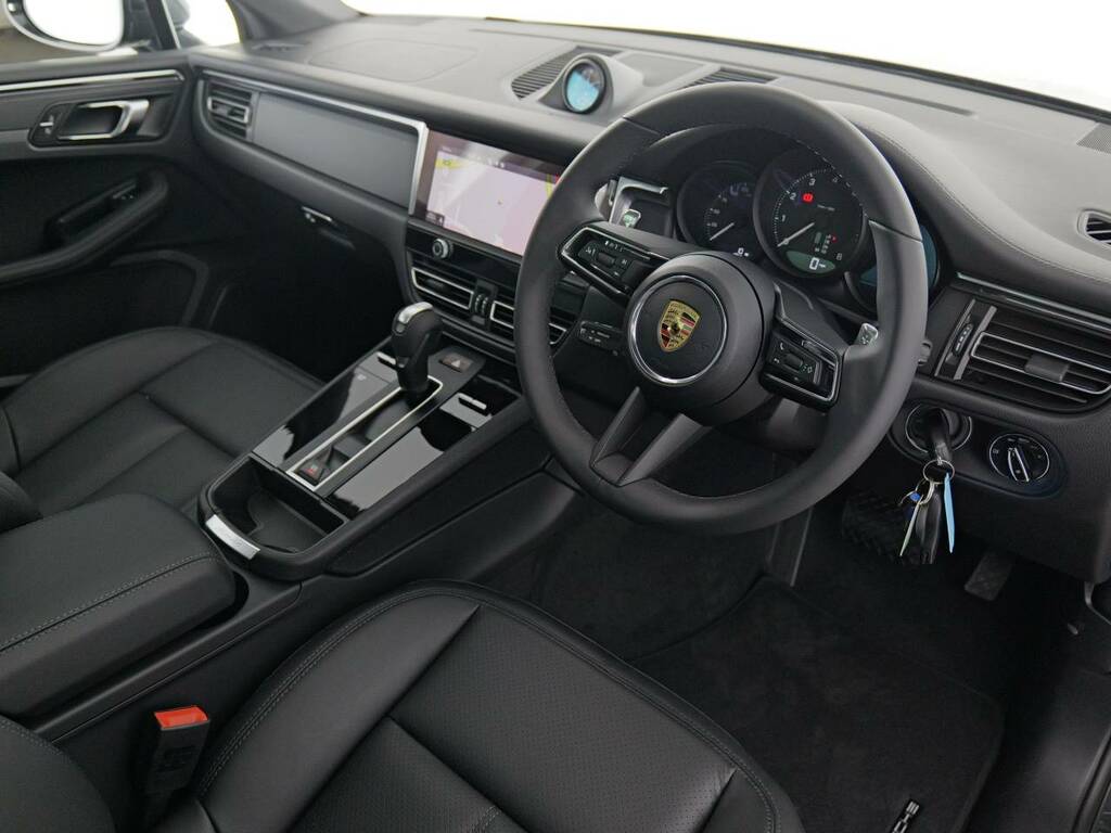Porsche Macan Macan Grey #4