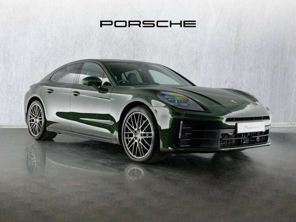 Porsche Panamera 4 Green