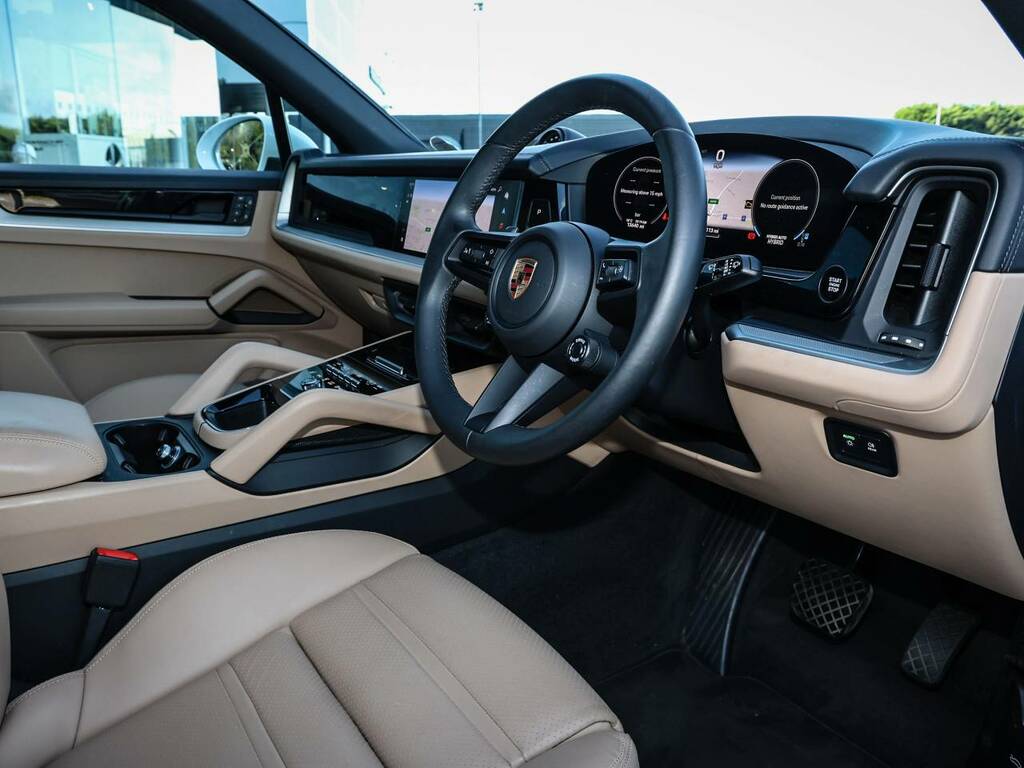 Porsche Cayenne E-hybrid White #4