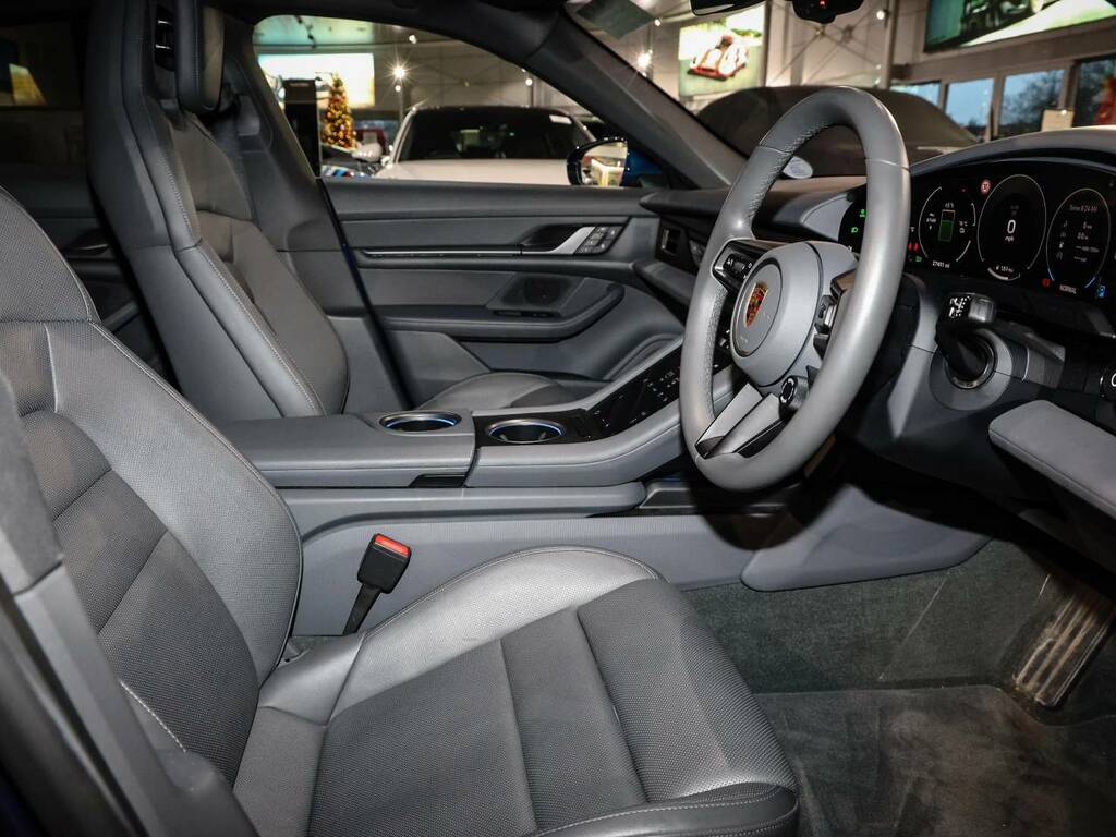 Porsche Taycan 4S Blue #5