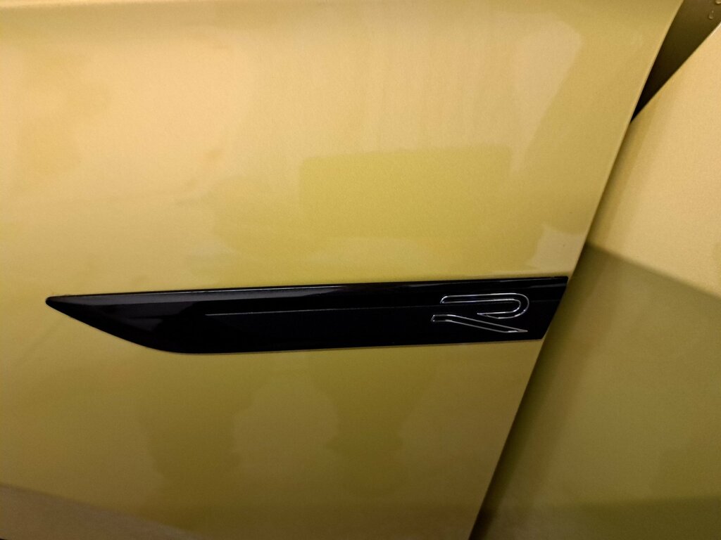 Volkswagen Golf 1.5 Etsi Mhev R-line Hatchback Hybrid D Yellow #6
