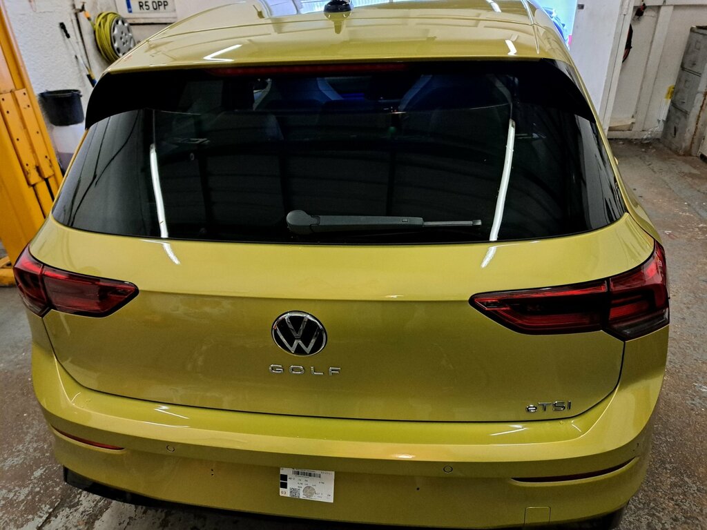 Volkswagen Golf 1.5 Etsi Mhev R-line Hatchback Hybrid D Yellow #4