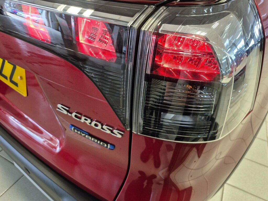 Suzuki SX4 S-cross1.4 Boosterjet 48V Hybrid Motion Red #9