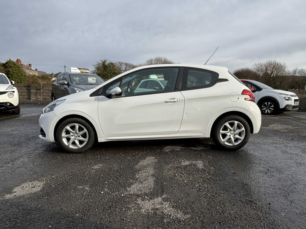 Peugeot Symbol 2 Berth White #2