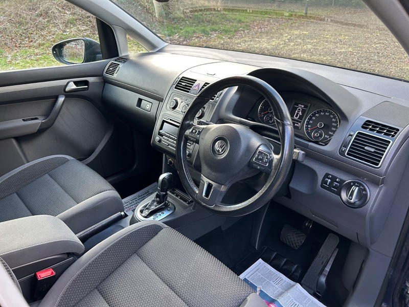 Volkswagen Touran Se Tdi Dsg Blue #6
