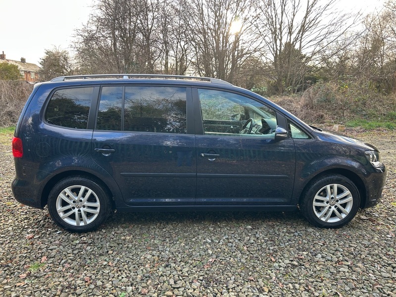 Volkswagen Touran Se Tdi Dsg Blue #4